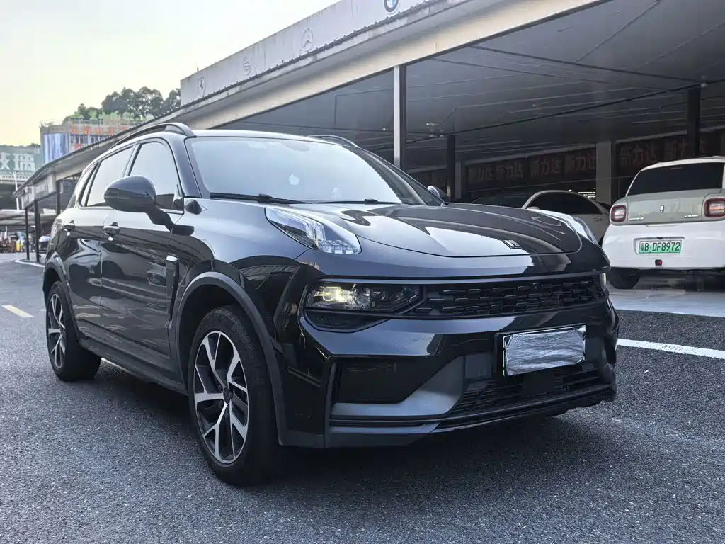 Lynk & Co 01 EM-P — миниатюра 3