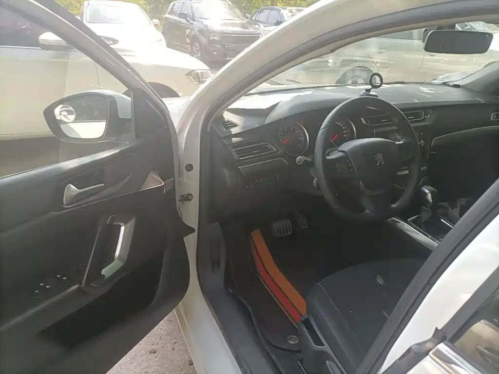 Peugeot 408 — миниатюра 16