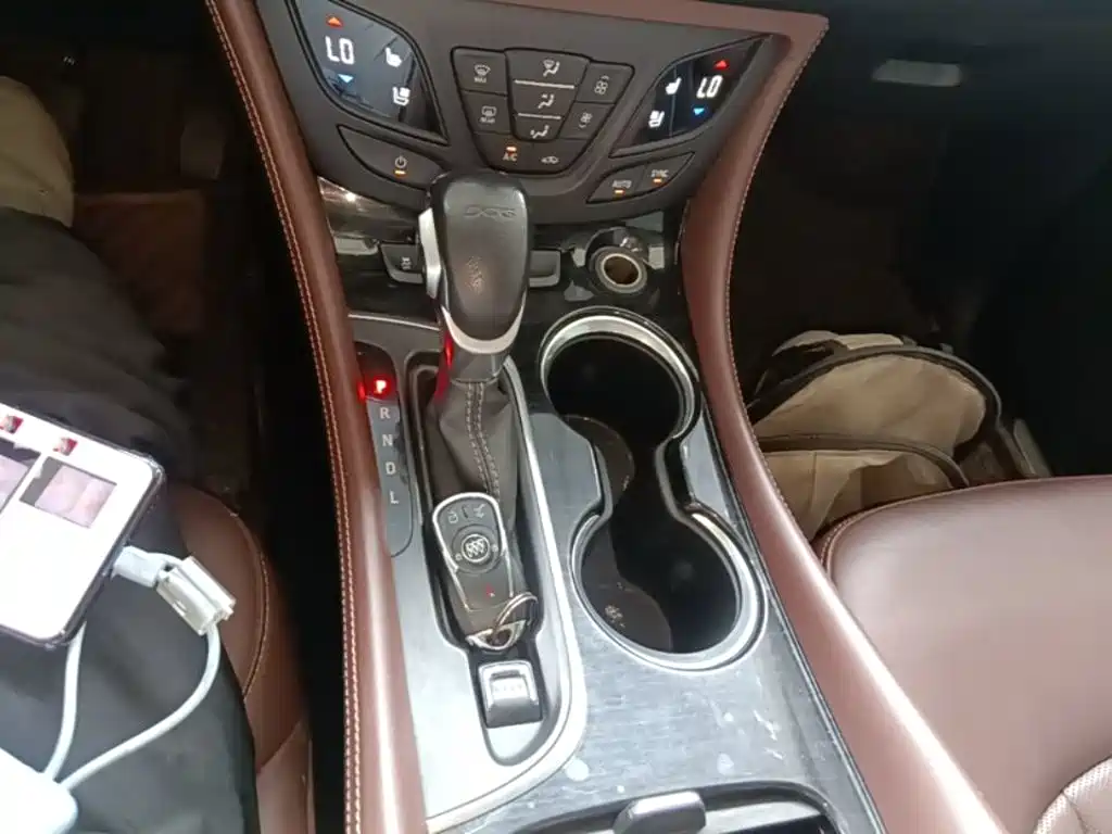Buick Envision Plus — миниатюра 14