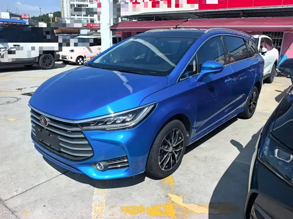 BYD MAX — миниатюра 2