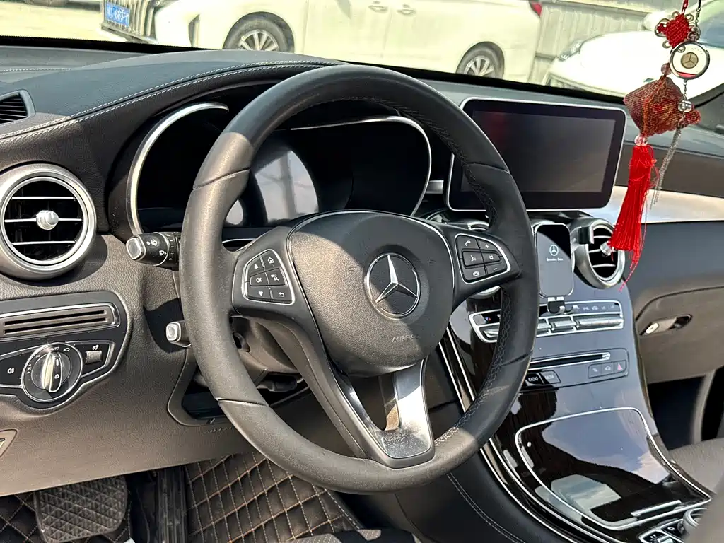 Mercedes-Benz GLC — миниатюра 17