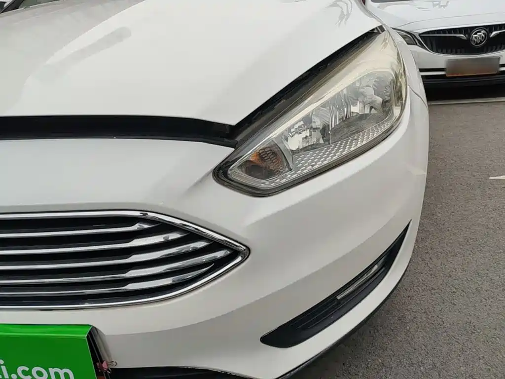 Ford Focus — миниатюра 24