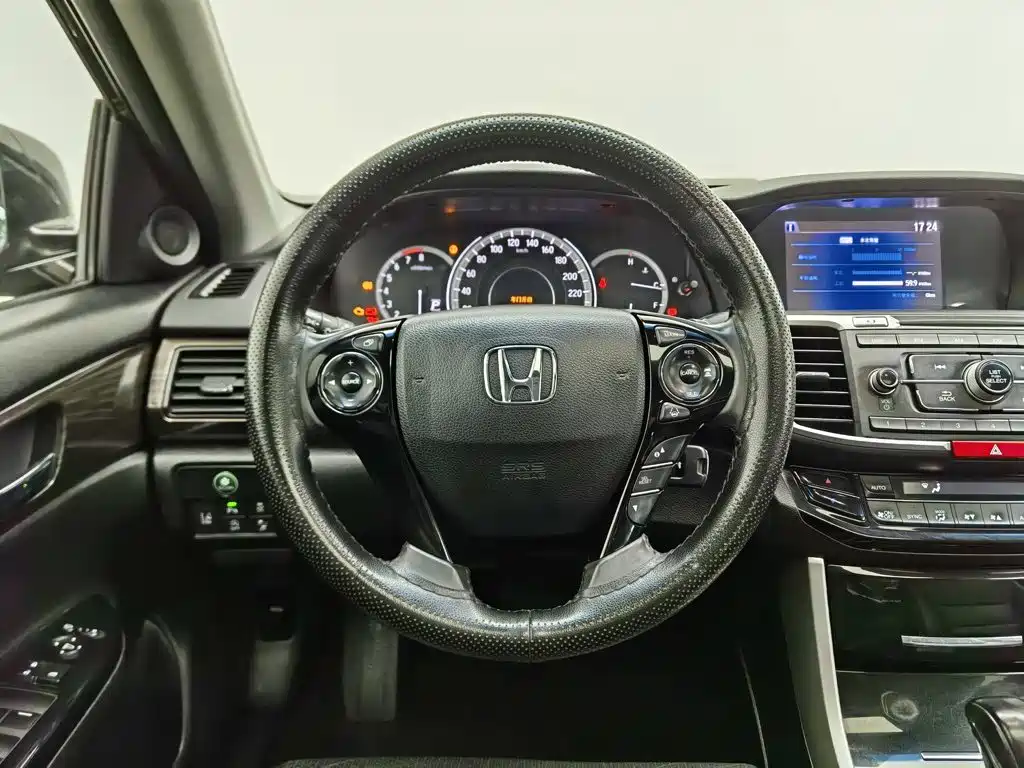 Honda Accord — миниатюра 11