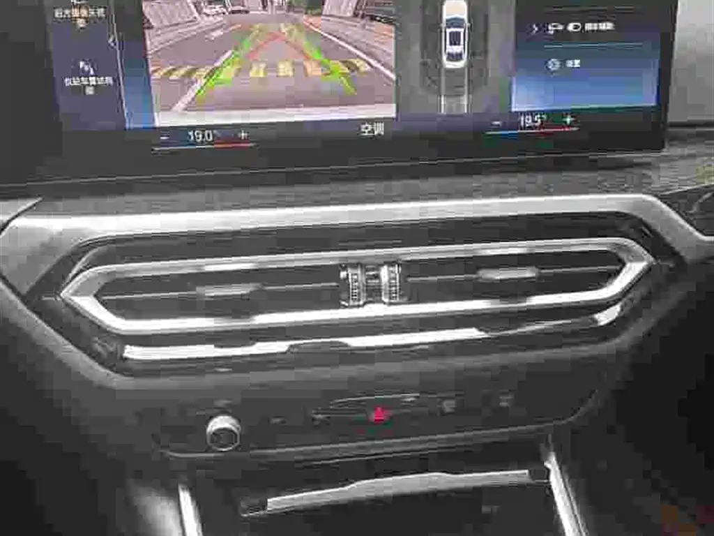 BMW 3 Series — миниатюра 8