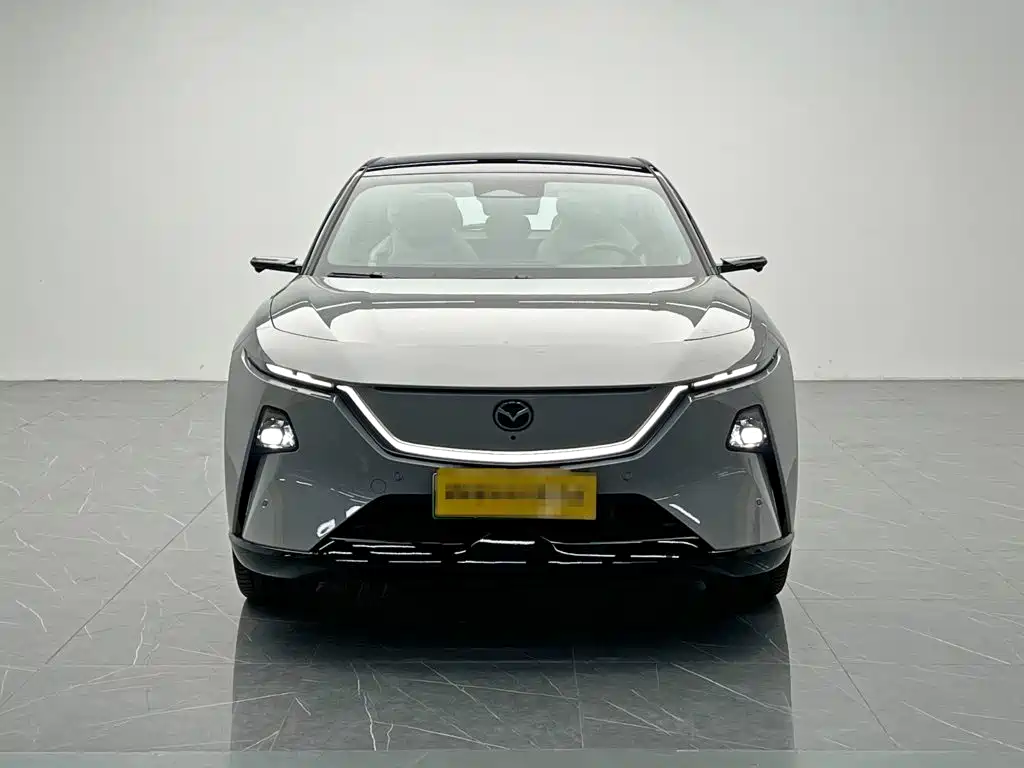 Mazda EZ-60 — миниатюра 2