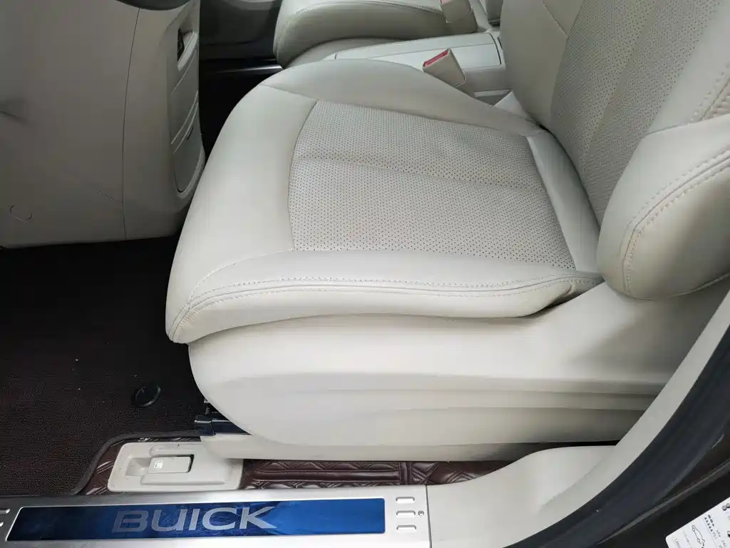Buick GL8 — миниатюра 20