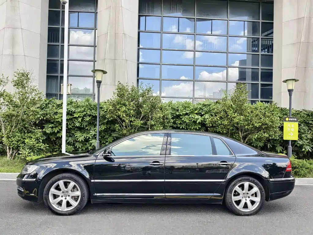 Volkswagen Phaeton — миниатюра 9