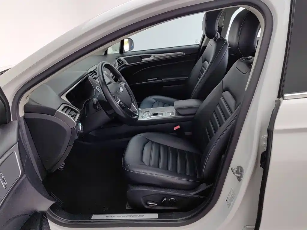 Ford Mondeo — миниатюра 10