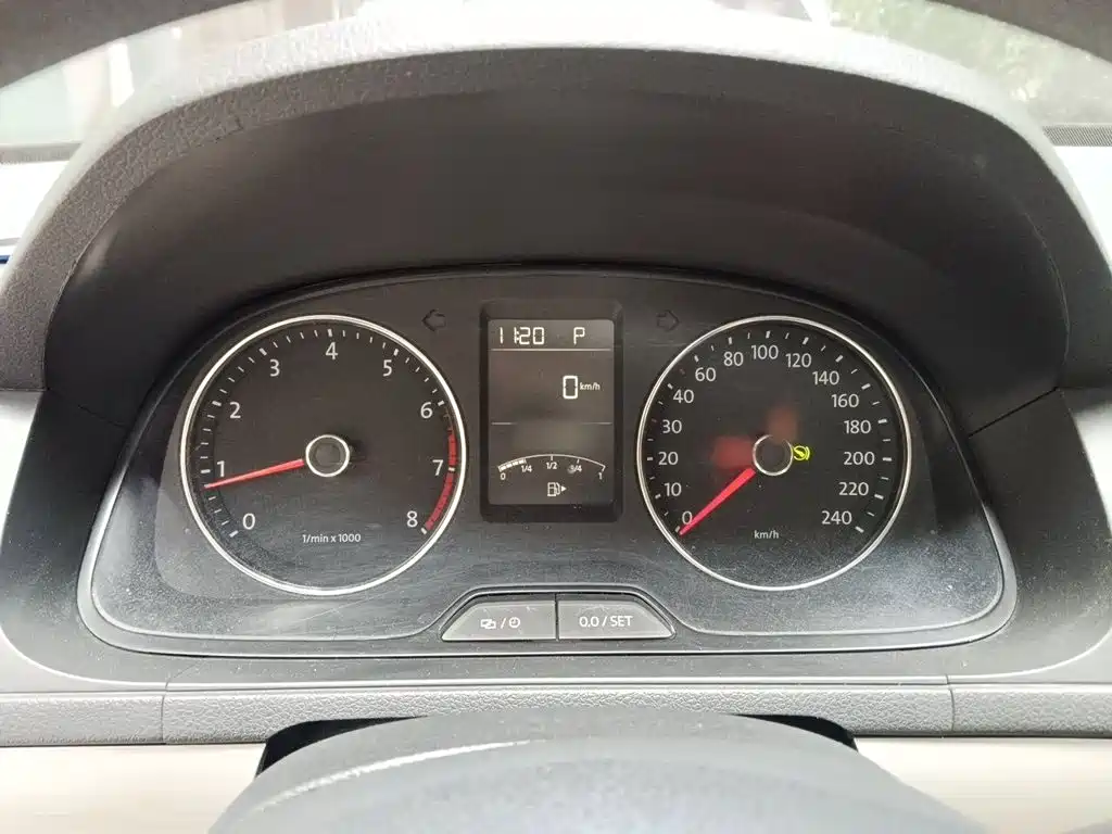 Volkswagen Lavida — миниатюра 4