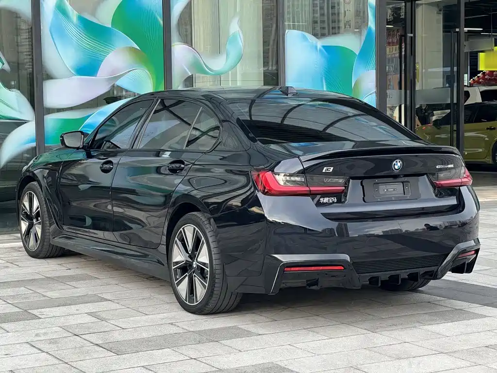 BMW i3 — миниатюра 9