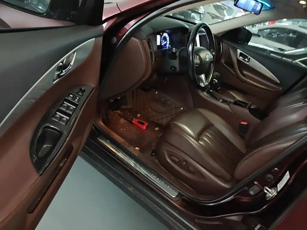 Infiniti QX50 — миниатюра 16