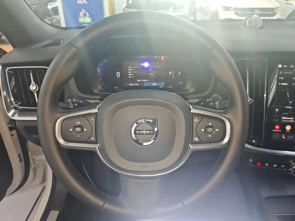 Volvo S60 — миниатюра 11