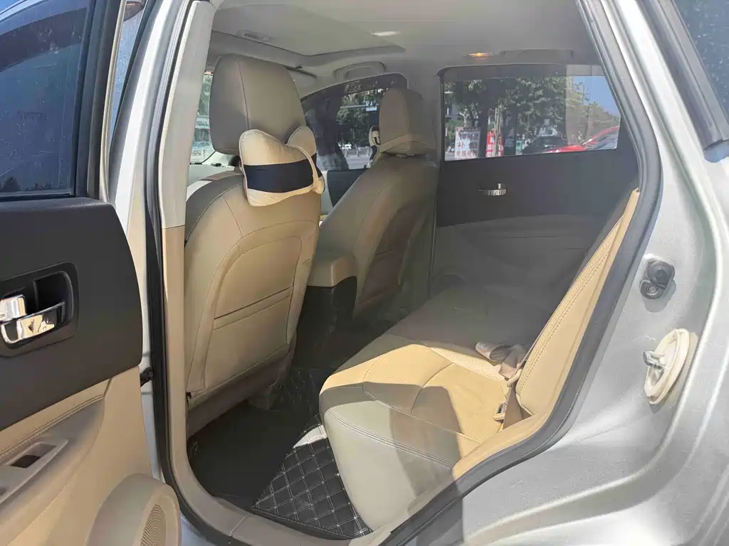 Nissan Qashqai — миниатюра 10