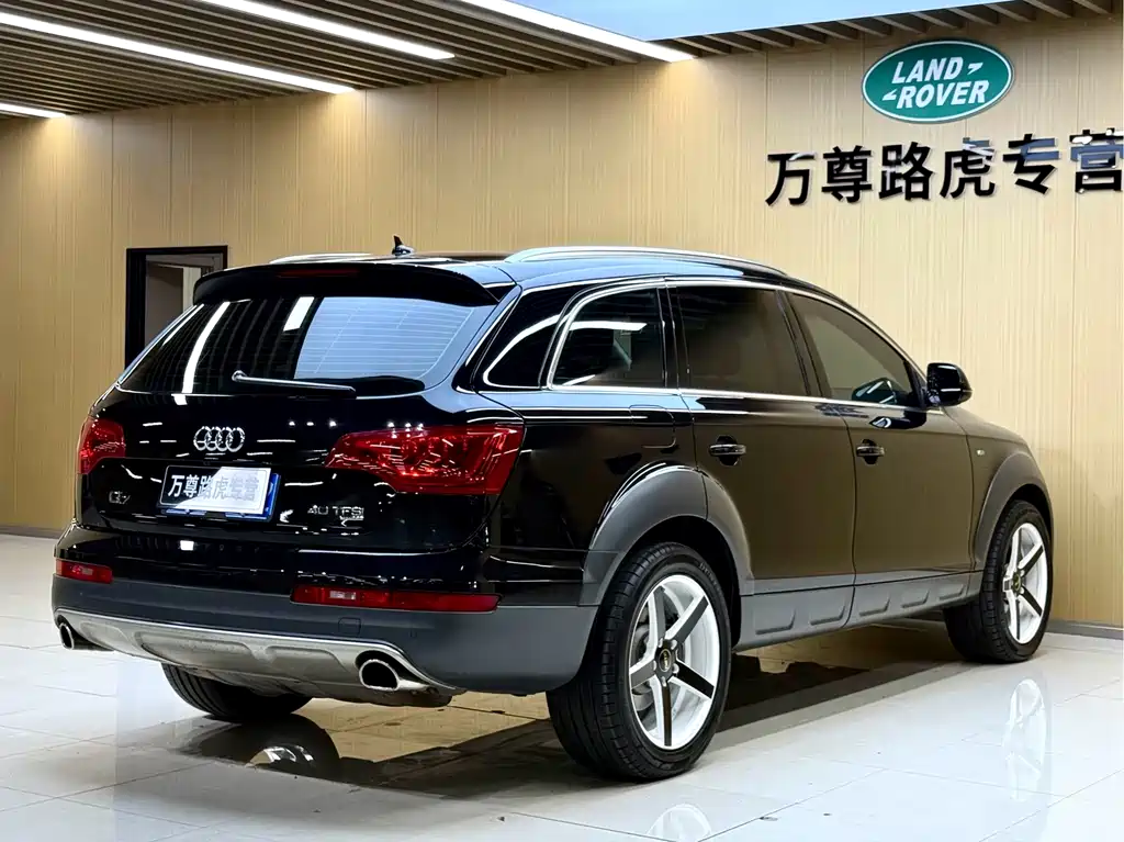 Audi Q7 — миниатюра 23