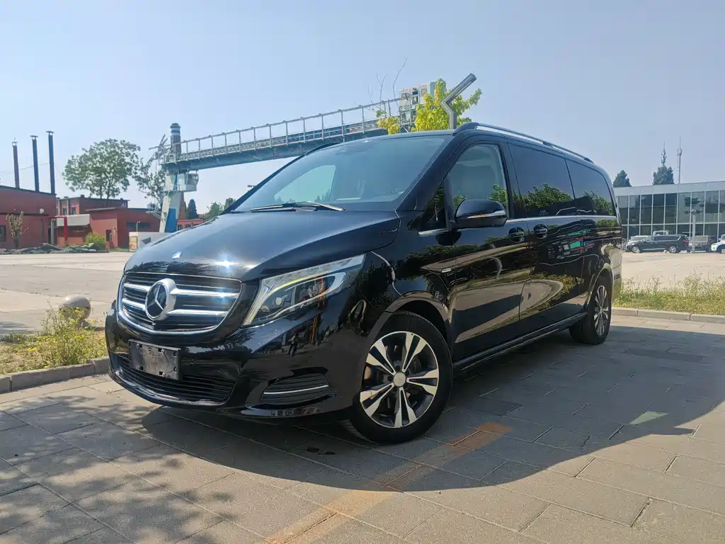 Mercedes-Benz V-Class