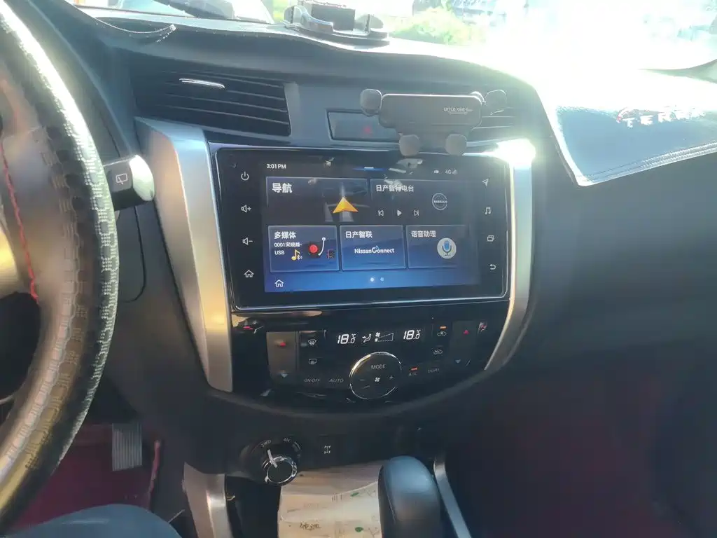 Nissan Terra — миниатюра 9