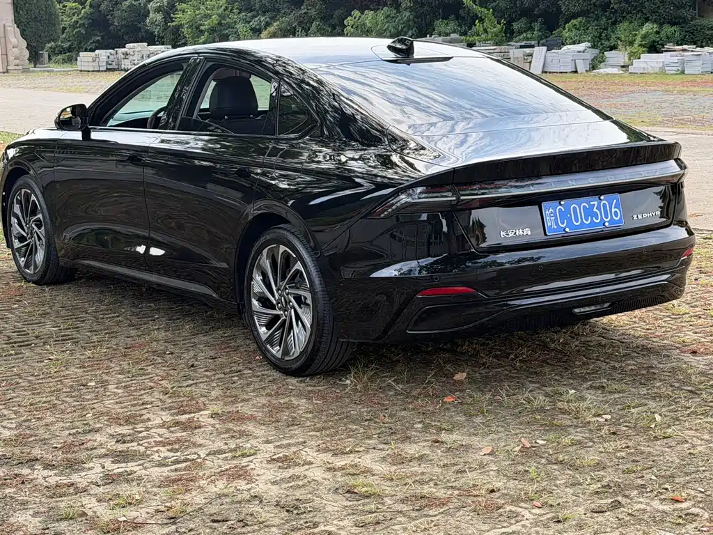 Lincoln Z — миниатюра 7