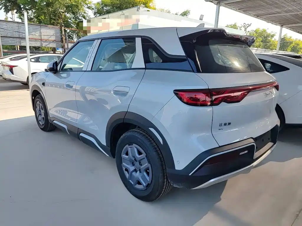 BYD Yuan UP — миниатюра 5