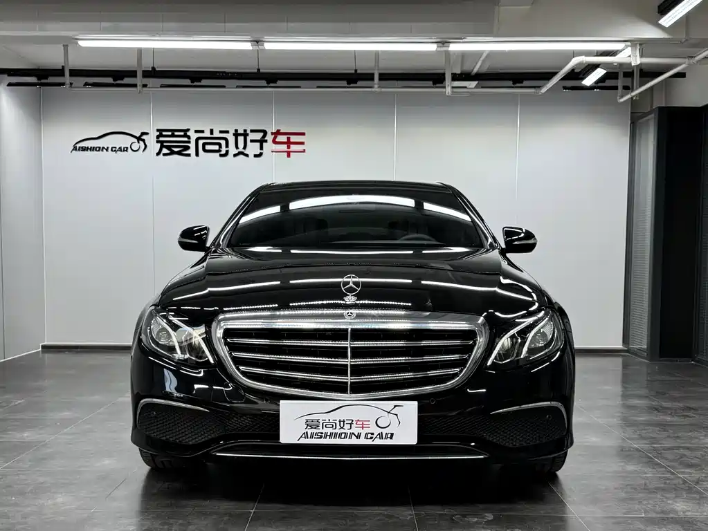 Mercedes-Benz E-Class — миниатюра 2