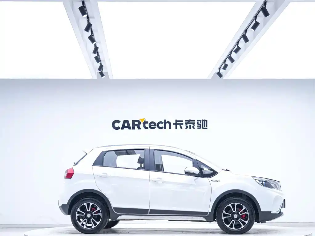 Geely Vision X3 — миниатюра 5