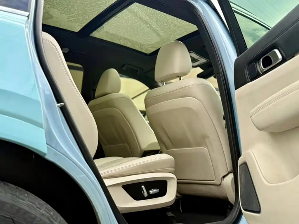 Li Auto ONE 2020 6 мест