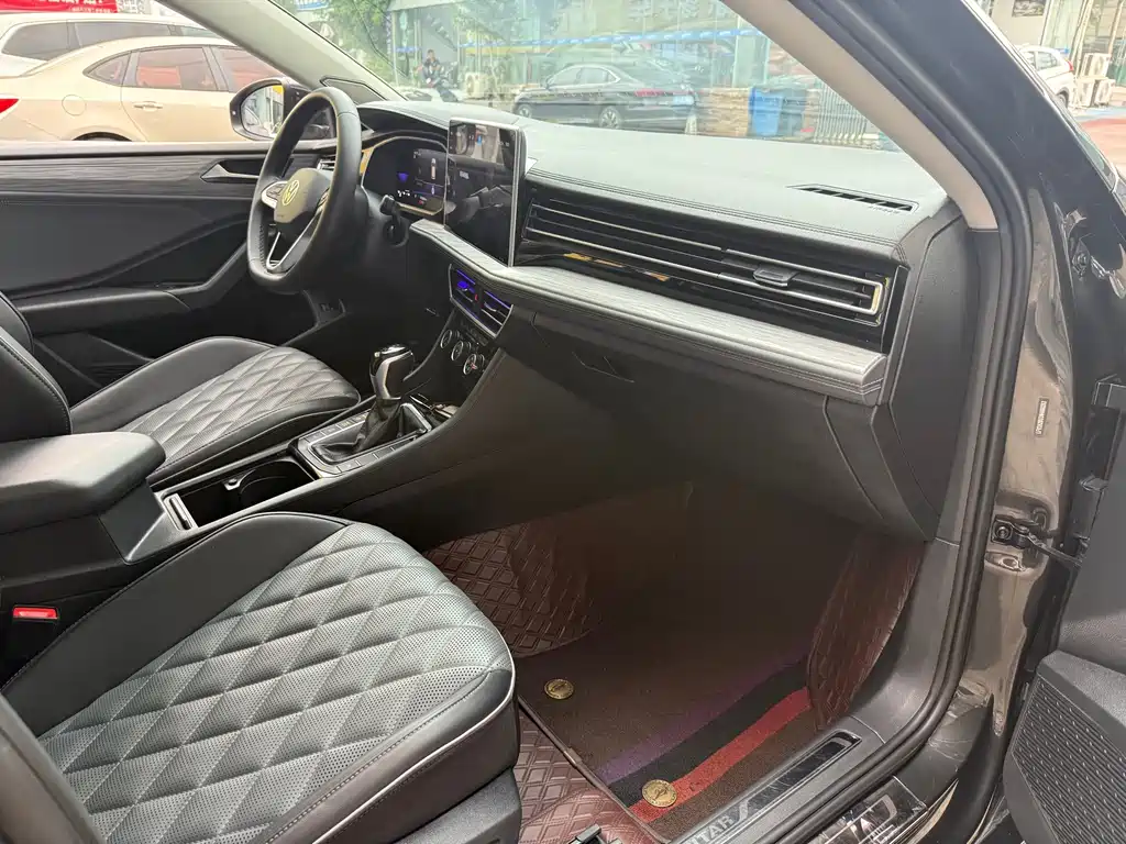Volkswagen Sagitar — миниатюра 9