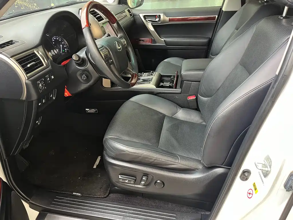 Lexus GX — миниатюра 9