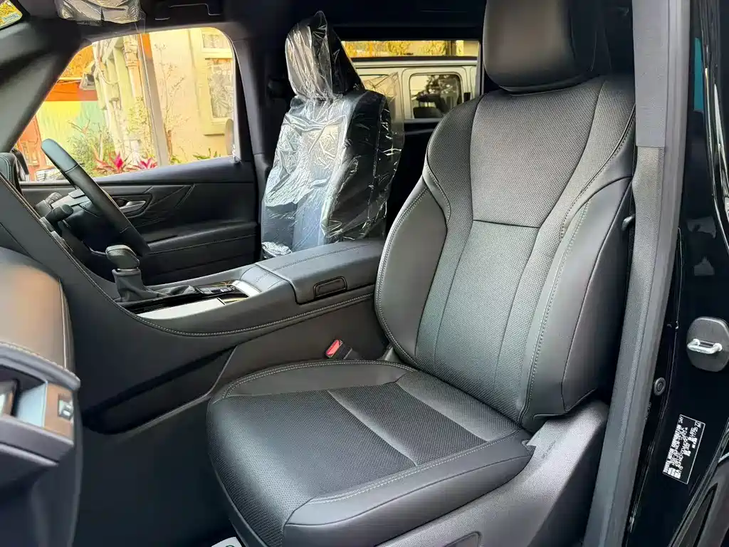 Toyota Alphard 2023 2.5L Premium