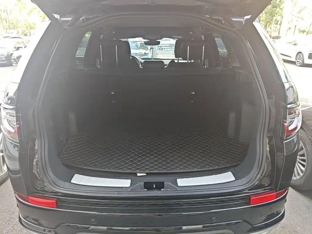 Land Rover Discovery Sport — миниатюра 19