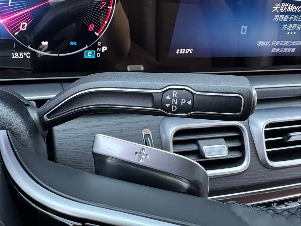 Mercedes-Benz GLE (Import) — миниатюра 9