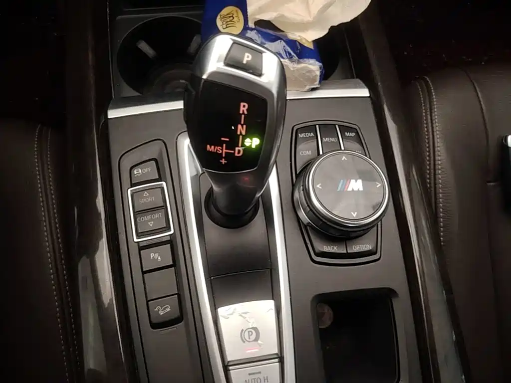 BMW X5 (Import) — миниатюра 14