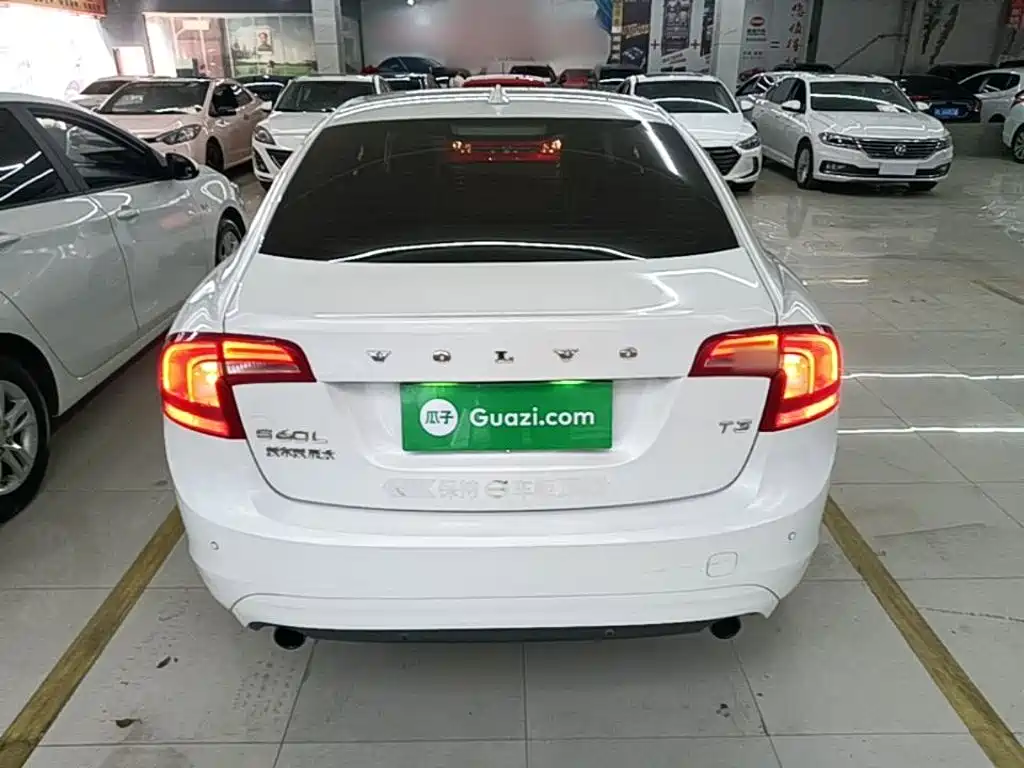 Volvo S60 — миниатюра 6