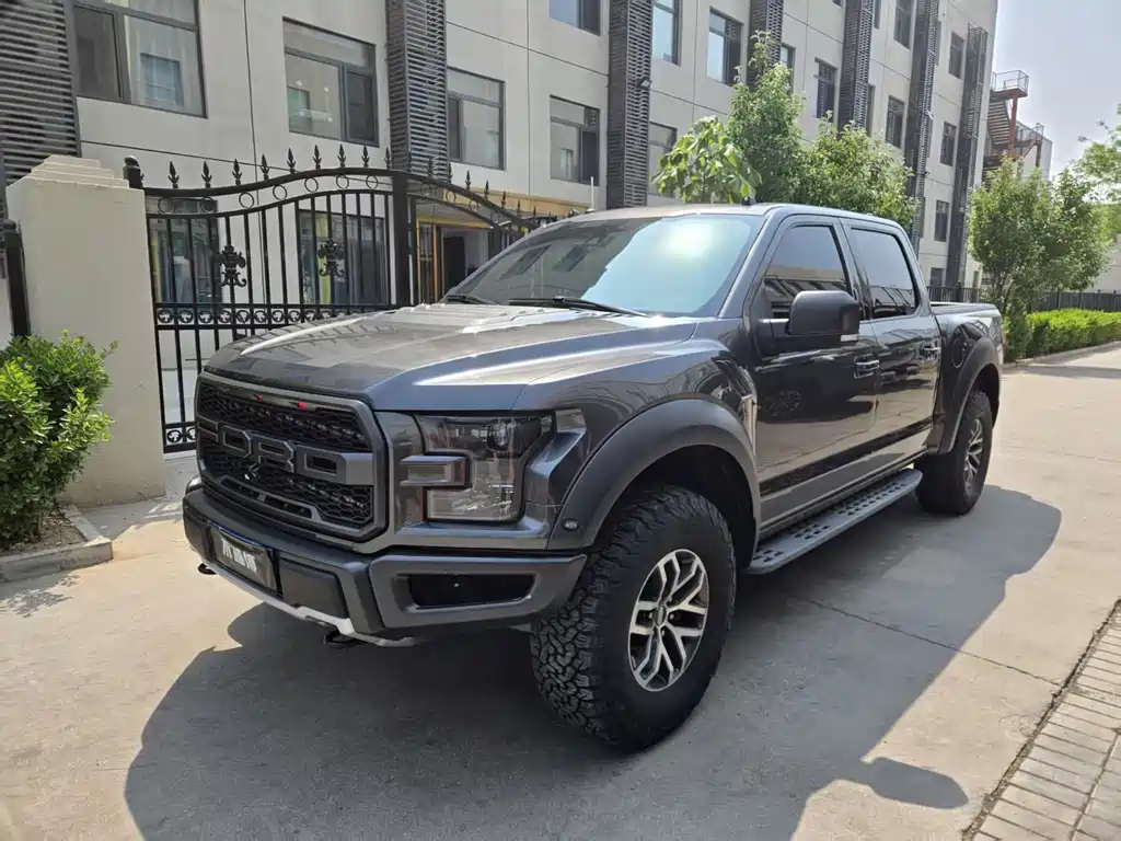 Ford F-150 Raptor 2018