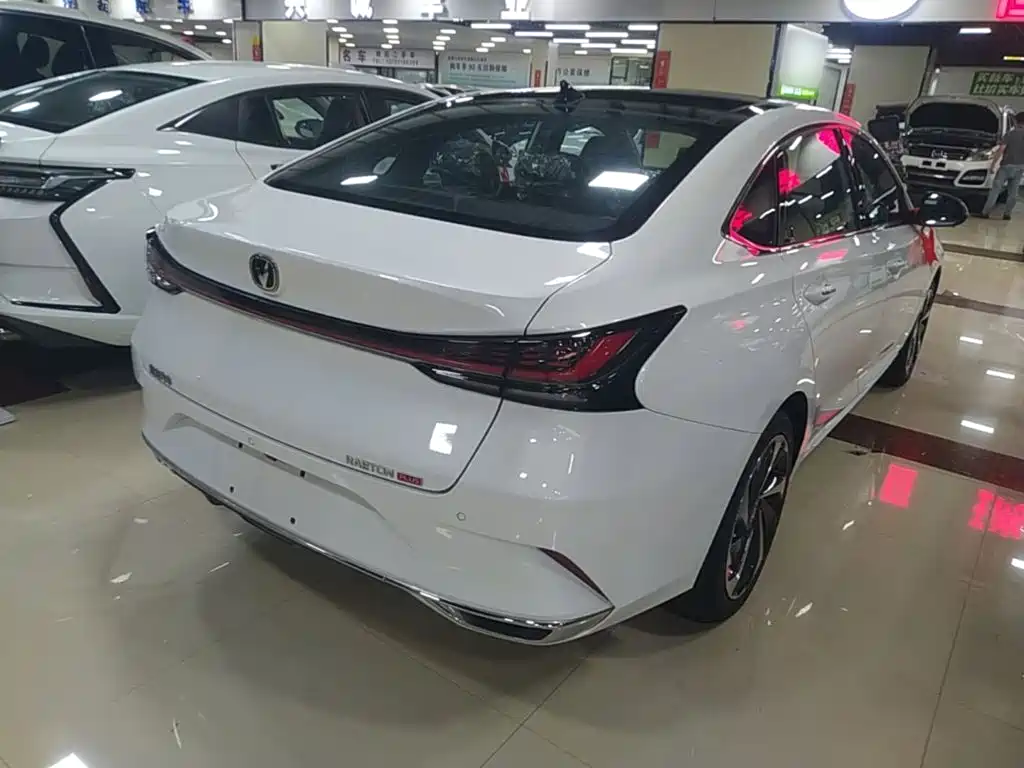 Changan Ruicheng PLUS — миниатюра 7