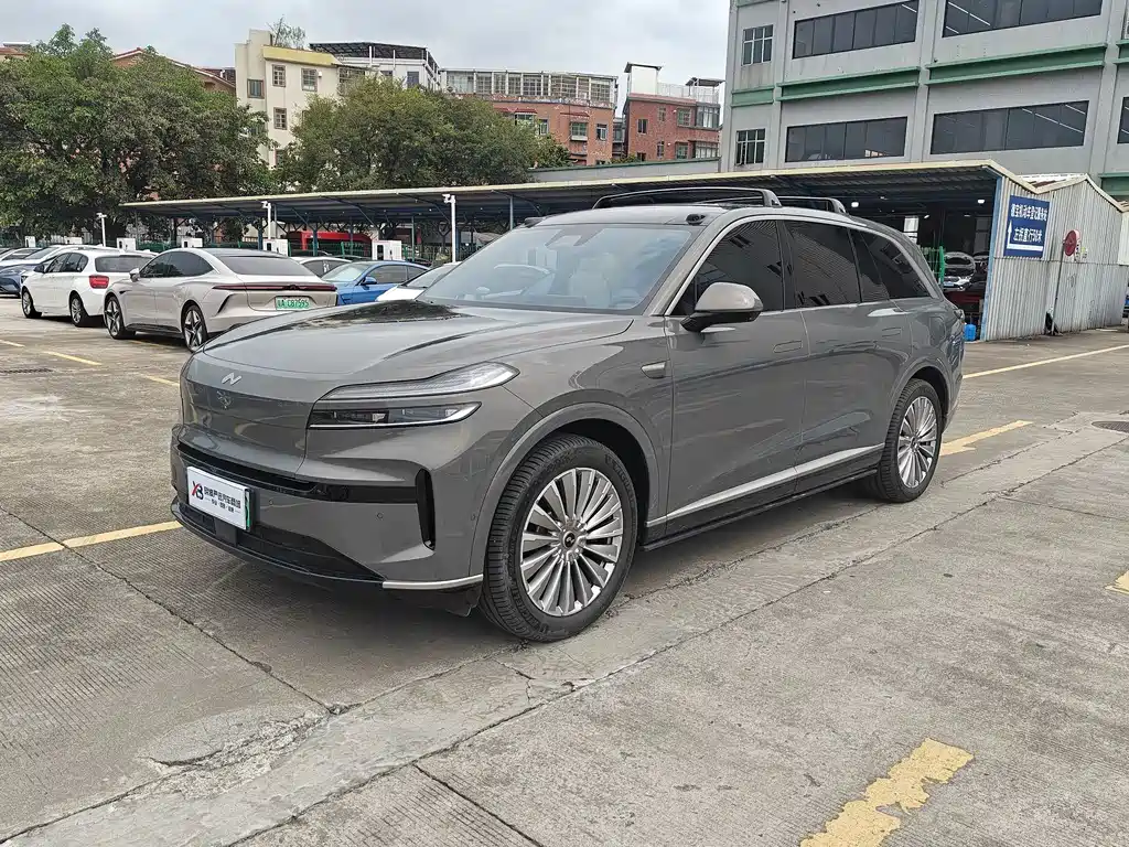 ONVO L90.