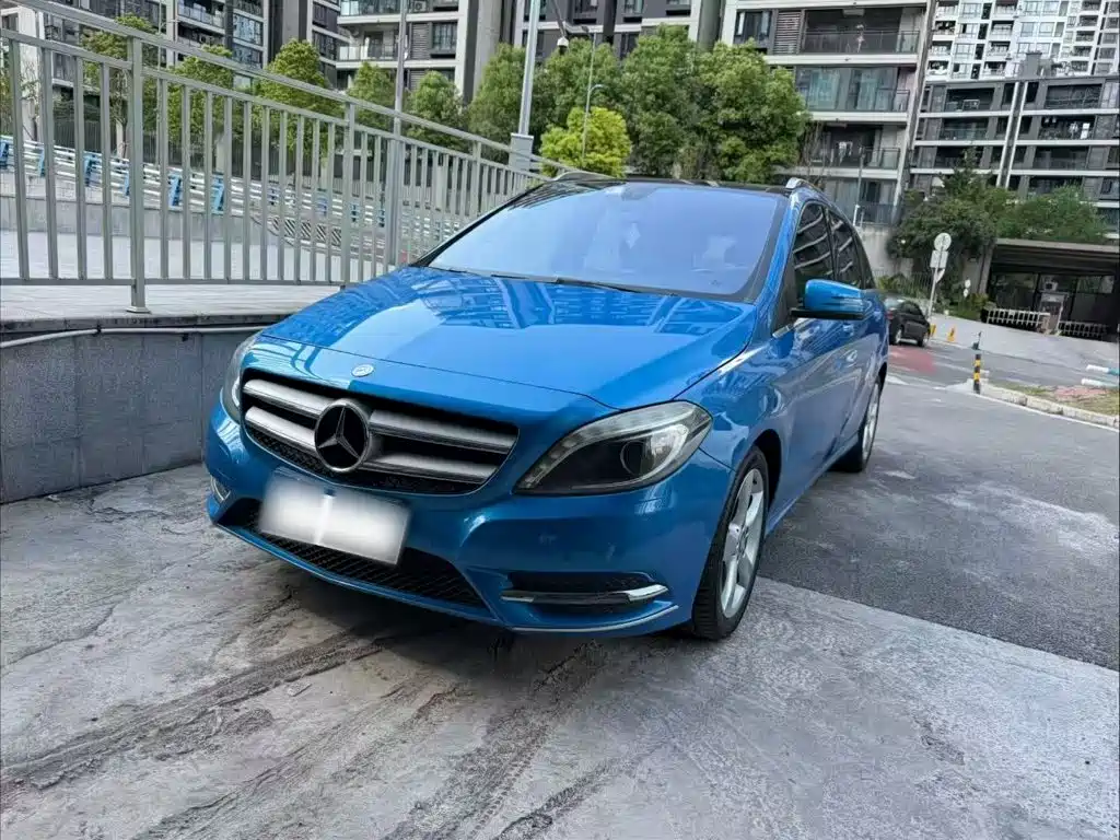 Mercedes-Benz B-Class — миниатюра 2