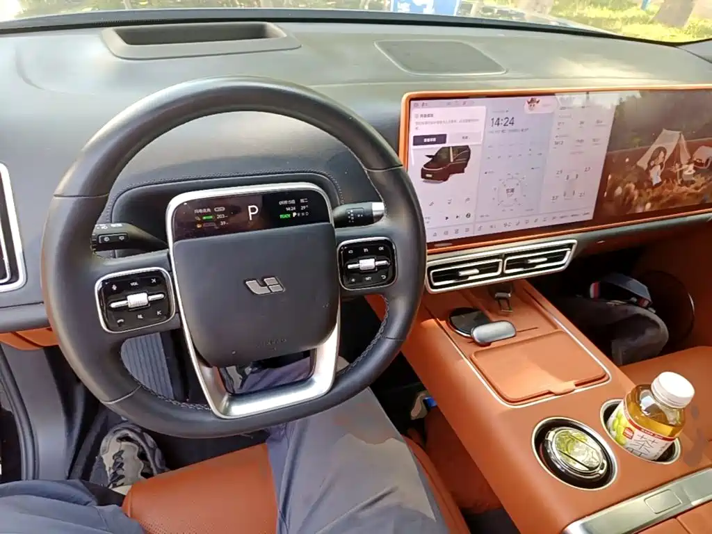 Li Auto Li L8 — миниатюра 10