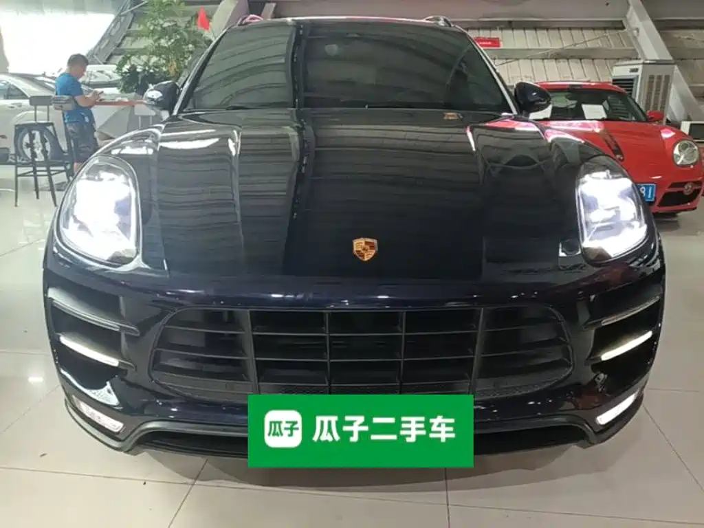 Porsche Macan — миниатюра 3