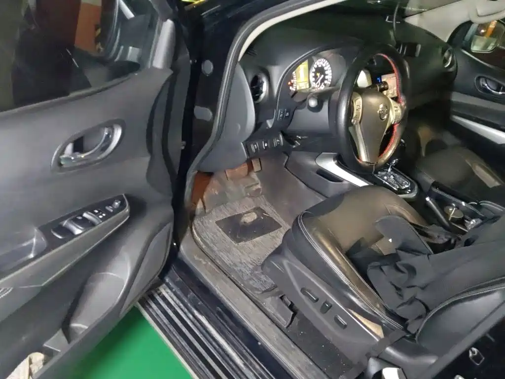 Nissan Terra — миниатюра 17