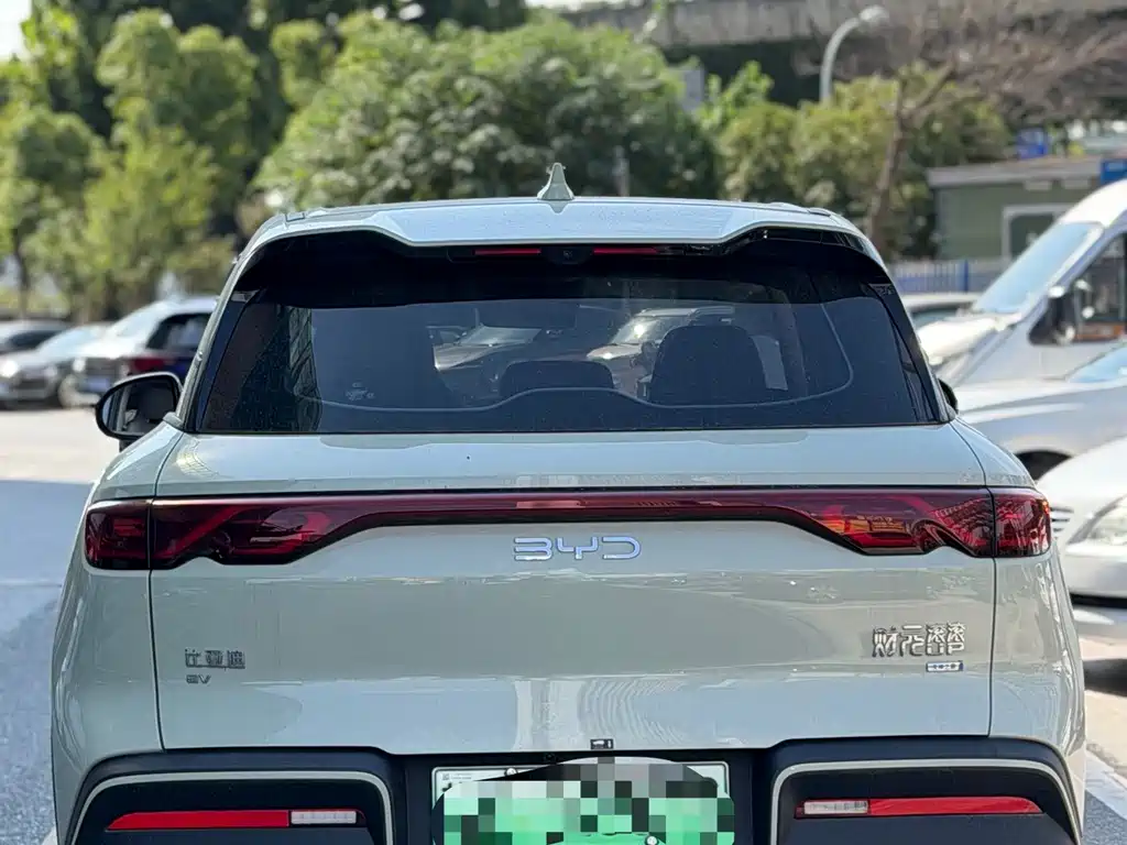 BYD Yuan UP — миниатюра 3