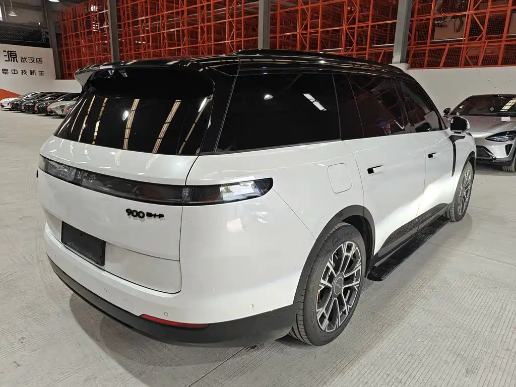 Lynk & Co 900 2025 2.0T Ultra 6 мест