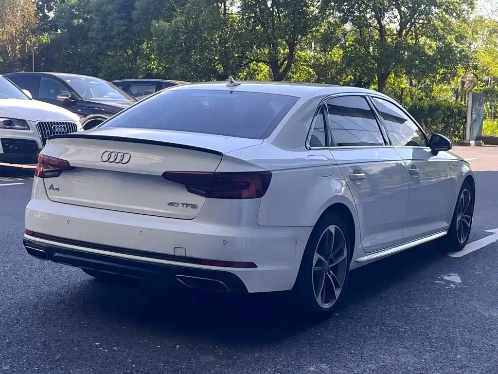 Audi A4L — миниатюра 5