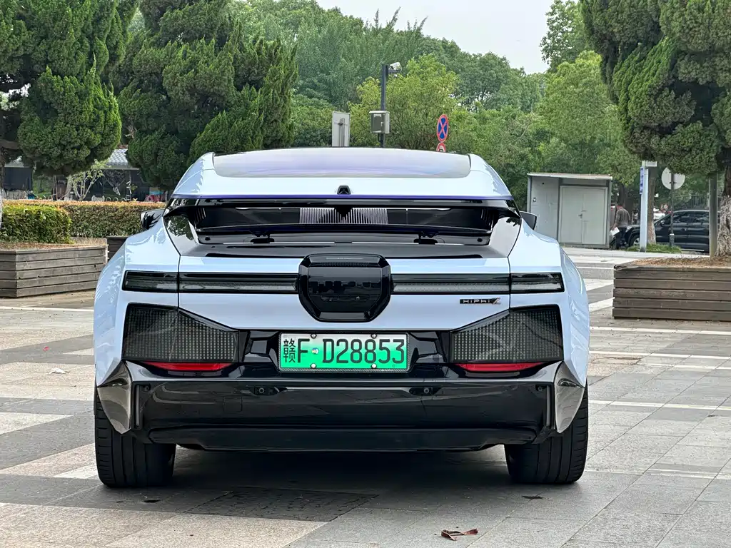 HiPhi HiPhi Z 2023 мест