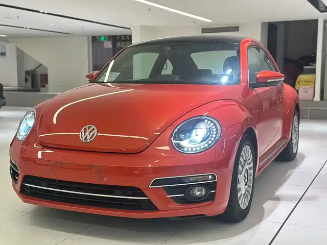 VOLKSWAGEN BEETLE 2018