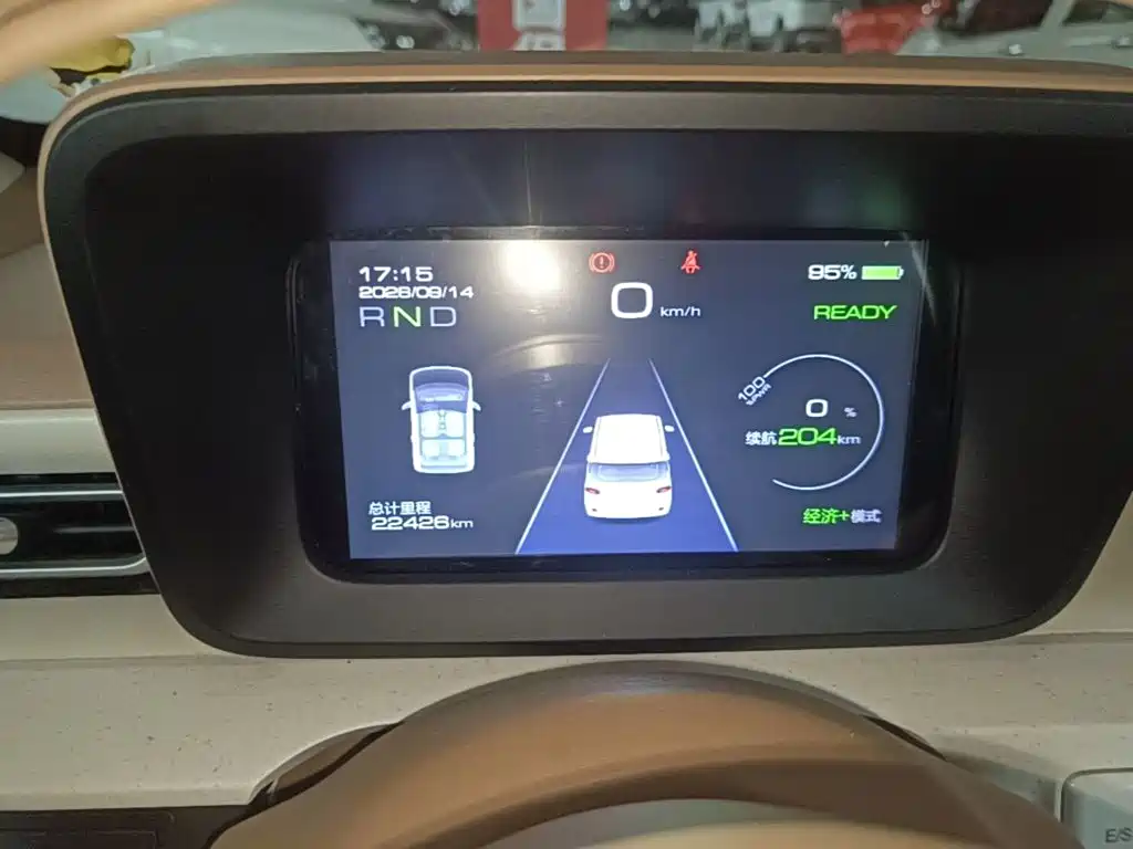 Wuling MINIEV — миниатюра 12