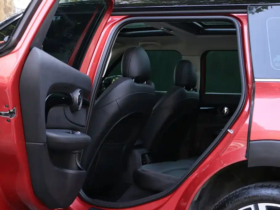 MINI Mini Clubman — миниатюра 16