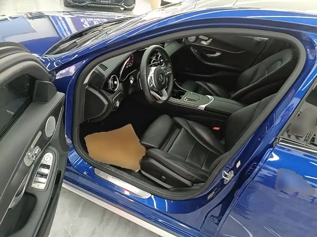 Mercedes-Benz C-Class — миниатюра 16