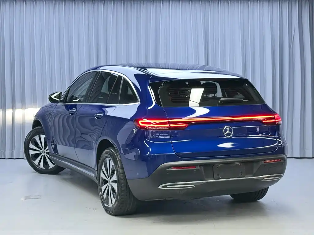 Mercedes-Benz EQC — миниатюра 4