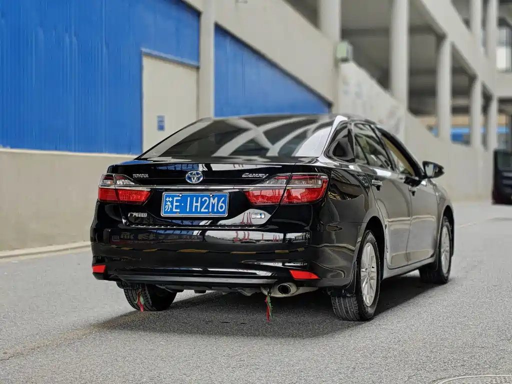Toyota Camry — миниатюра 9