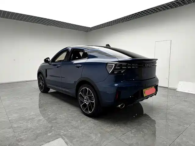 Lynk & Co 05 — миниатюра 3